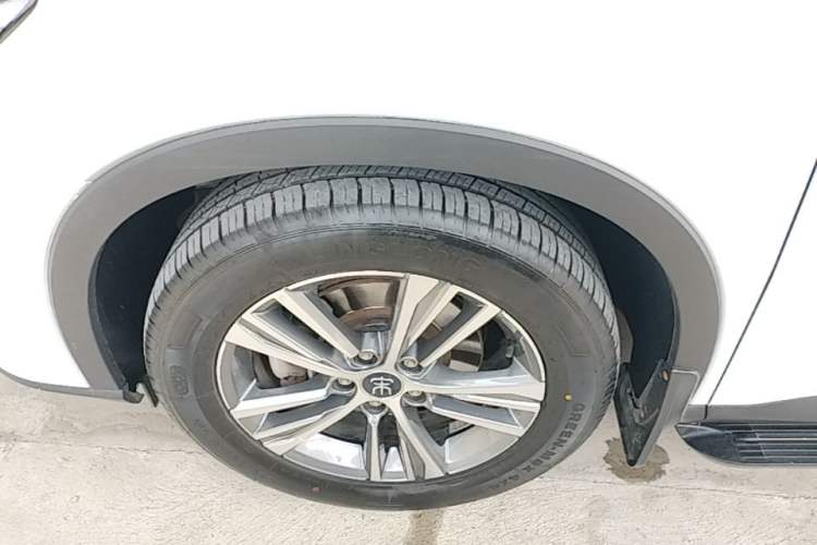 Used BYD Song Pro 2019 1.5T Automatic Elite Edition Left Front Wheel Hub