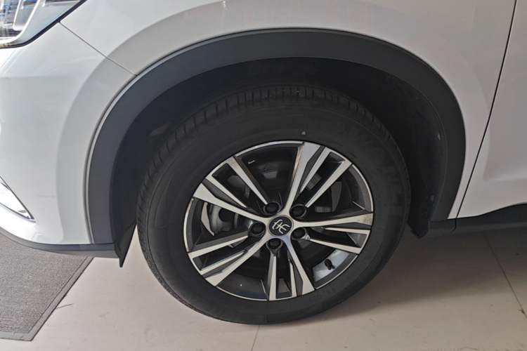 Used BYD Song Pro 2019 1.5T Automatic Elite Edition Left Front Wheel Hub
