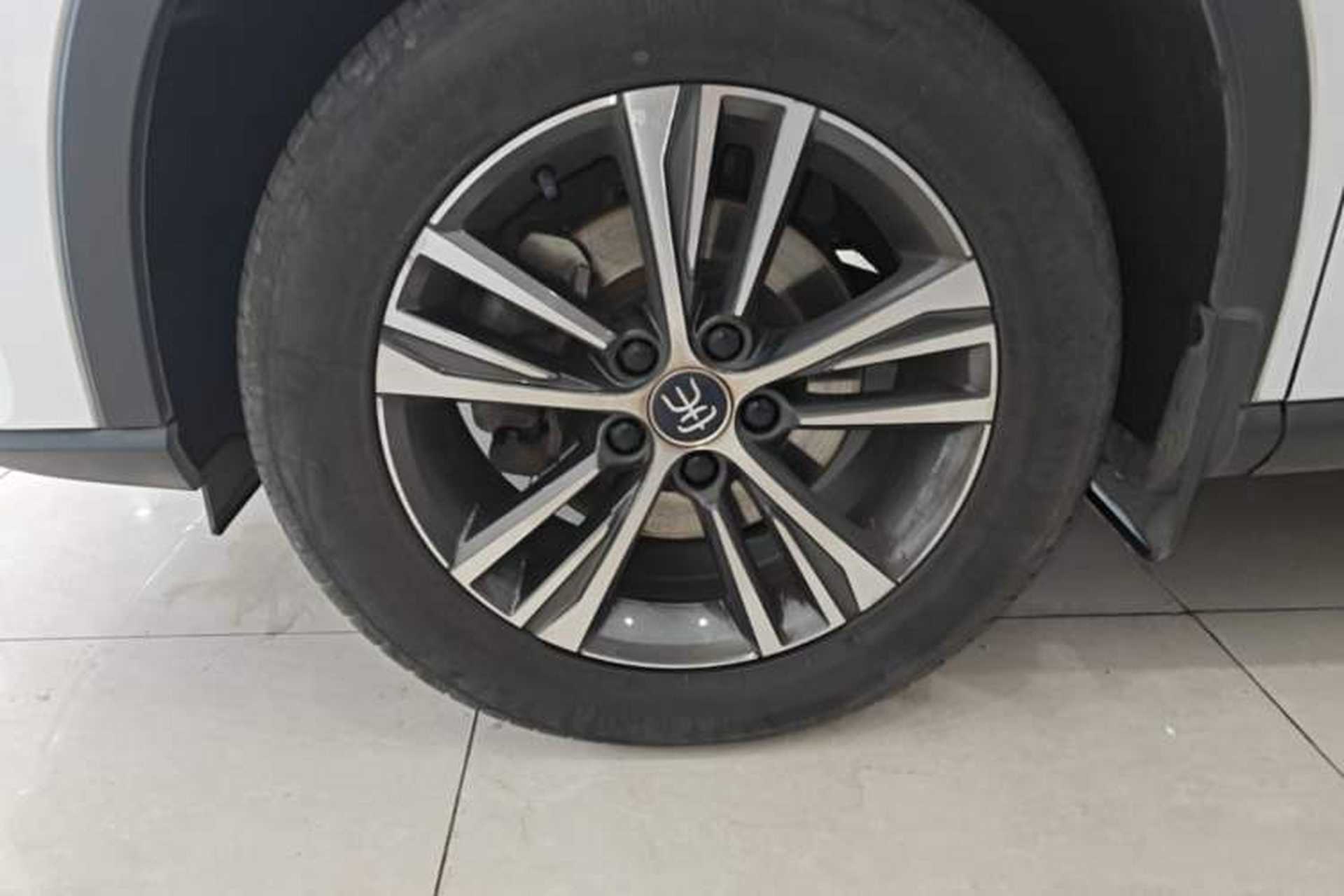 Used BYD Song Pro 2019 1.5T Automatic Prestige Model Left Front Wheel Hub