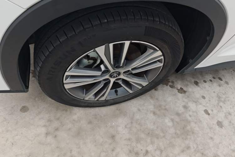 Used BYD Song Pro 2019 1.5T Automatic Luxury Model Left Front Wheel Hub