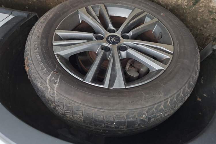 Used BYD Song Pro 2019 1.5T Automatic Elite Edition Left Front Wheel Hub