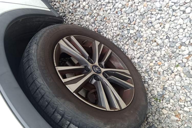 Used BYD Song Pro 2019 1.5T Automatic Prestige Model Left Front Wheel Hub