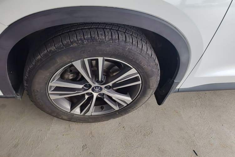 Used BYD Song Pro 2019 1.5T Automatic Luxury Model Left Front Wheel Hub