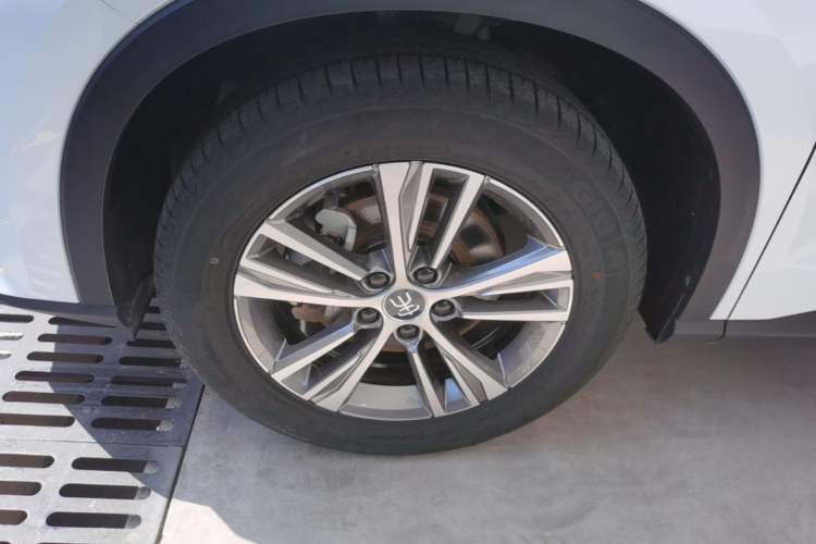 Used BYD Song Pro 2019 1.5T Automatic Elite Edition Left Front Wheel Hub