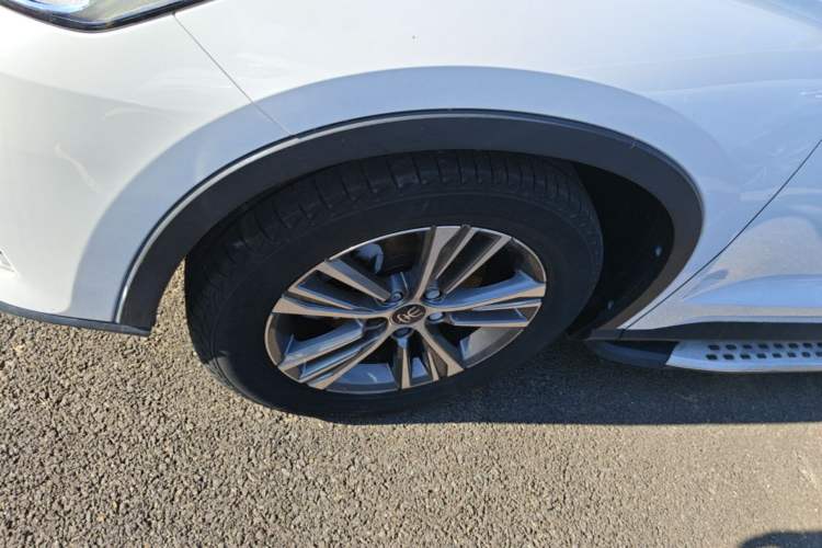 Used BYD Song Pro 2019 1.5T Automatic Elite Edition Left Front Wheel Hub