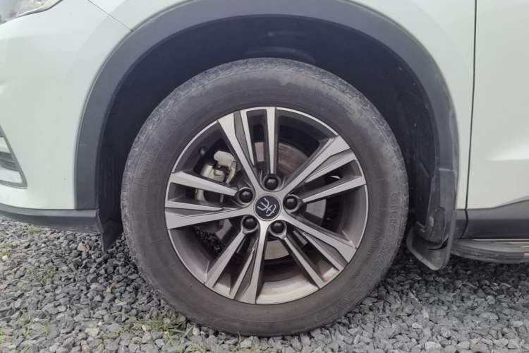 Used BYD Song Pro 2019 1.5T Automatic Elite Edition Left Front Wheel Hub