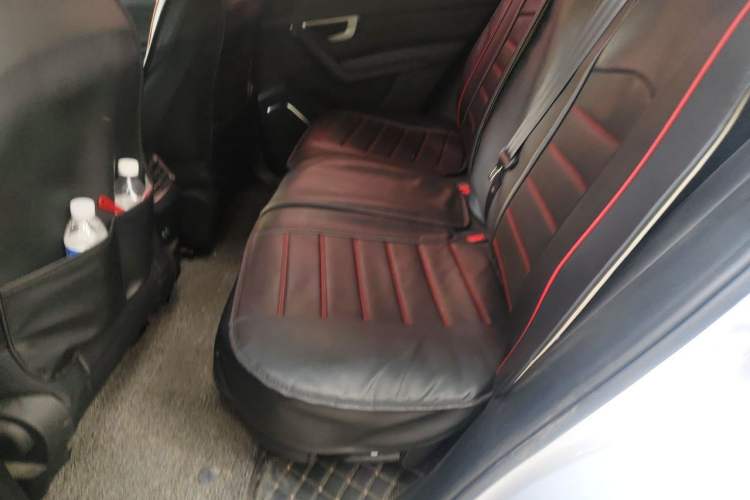 Used BYD Song Pro 2019 1.5T Automatic Luxury Model Left Rear Seat