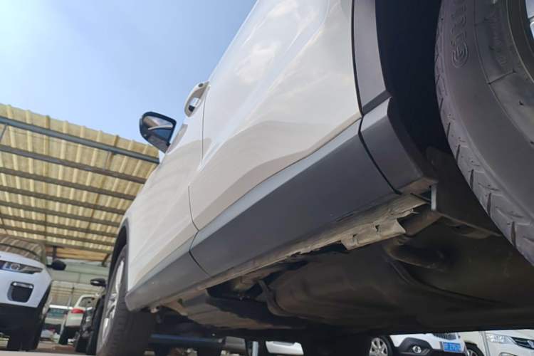 Used BYD Song Pro 2019 1.5T Automatic Luxury Model Left Side Sill