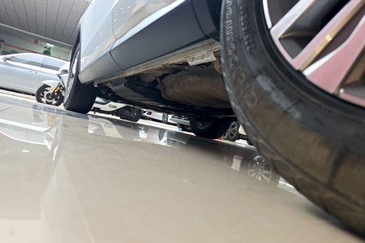 Used BYD Song Pro 2019 1.5T Automatic Prestige Model Left Side Sill