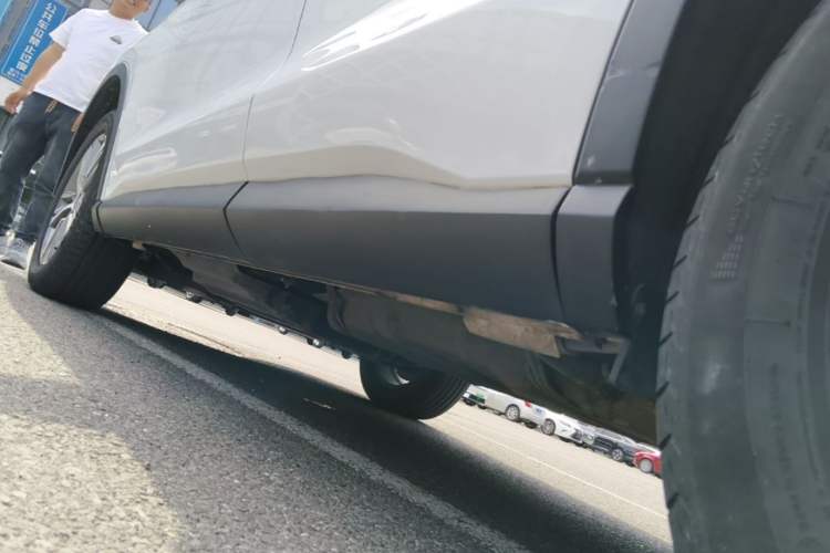 Used BYD Song Pro 2019 1.5T Automatic Prestige Model Left Side Sill