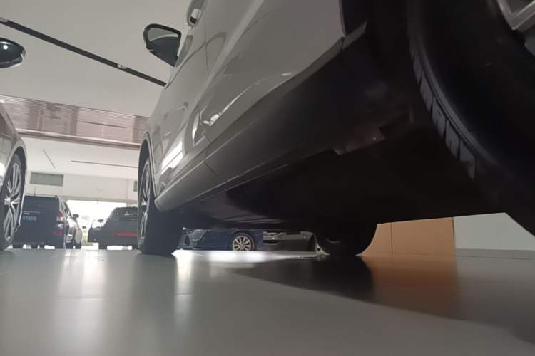 Used BYD Song Pro 2019 1.5T Automatic Luxury Model Left Side Sill