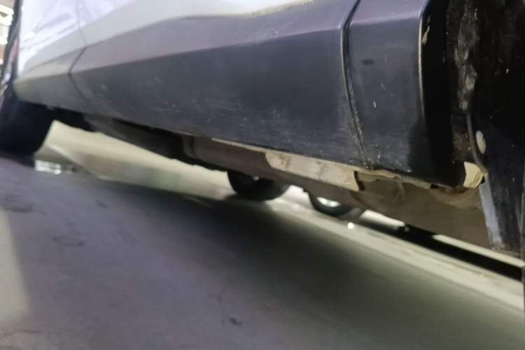 Used BYD Song Pro 2019 1.5T Automatic Elite Edition Left Side Sill