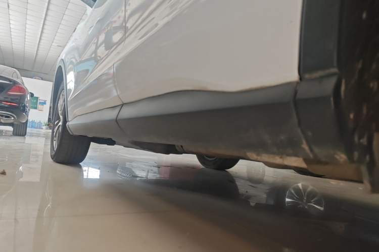 Used BYD Song Pro 2019 1.5T Automatic Luxury Model Left Side Sill