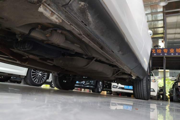 Used BYD Song Pro 2019 1.5T Automatic Prestige Model Left Side Sill