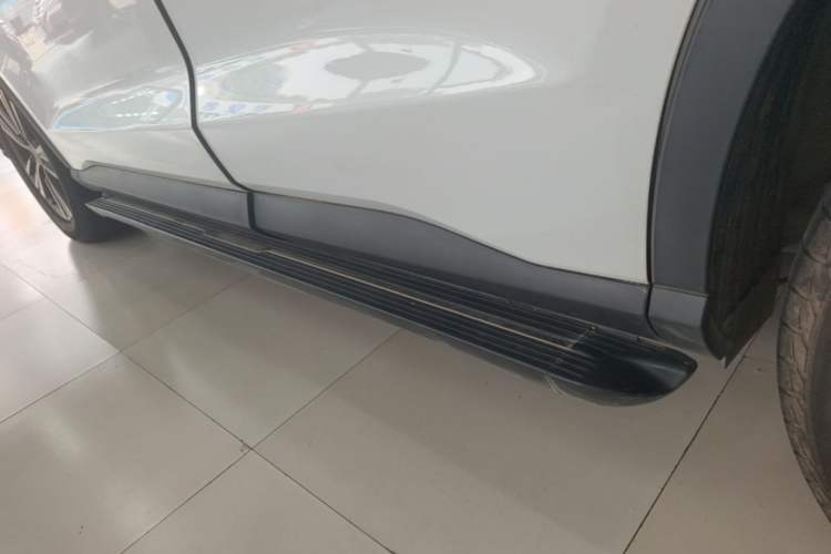 Used BYD Song Pro 2019 1.5T Automatic Luxury Model Left Side Sill