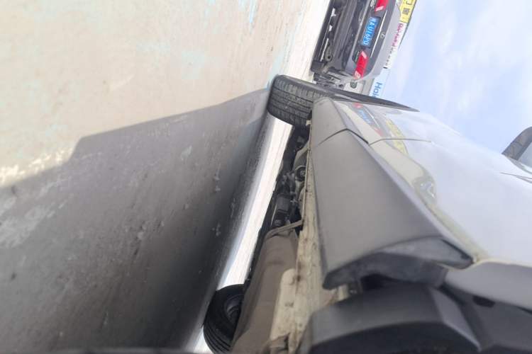 Used BYD Song Pro 2019 1.5T Automatic Elite Edition Left Side Sill