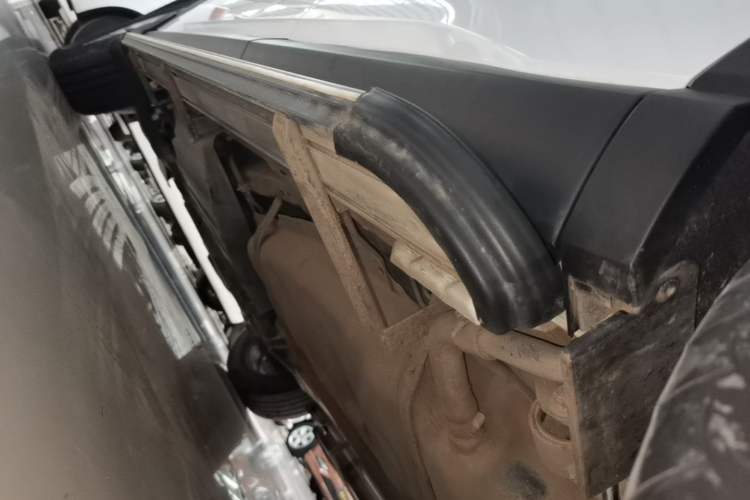 Used BYD Song Pro 2019 1.5T Automatic Elite Edition Left Side Sill