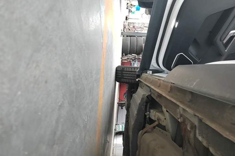 Used BYD Song Pro 2019 1.5T Automatic Luxury Model Left Side Sill