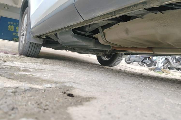 Used BYD Song Pro 2019 1.5T Automatic Elite Edition Left Side Sill