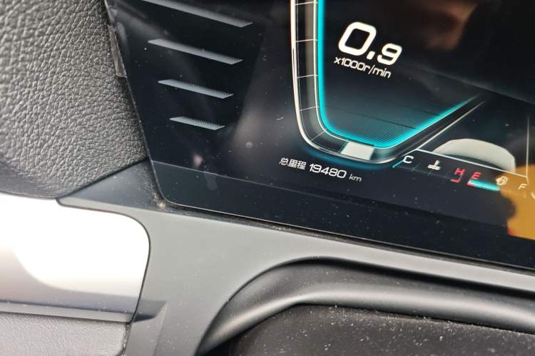 Used BYD Song Pro 2019 1.5T Automatic Prestige Model Odometer Close Up