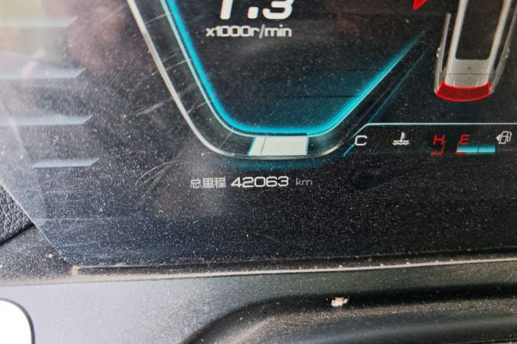 Used BYD Song Pro 2019 1.5T Automatic Luxury Model Odometer Close Up