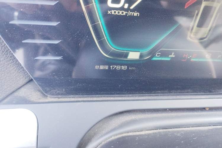 Used BYD Song Pro 2019 1.5T Automatic Luxury Model Odometer Close Up