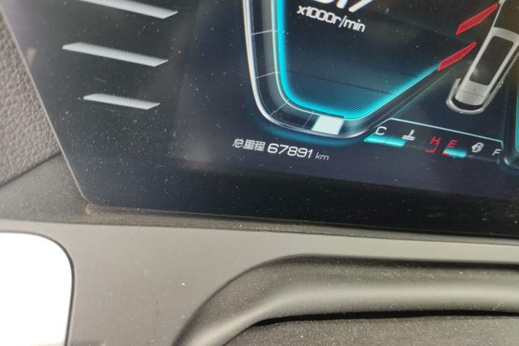 Used BYD Song Pro 2019 1.5T Automatic Luxury Model Odometer Close Up