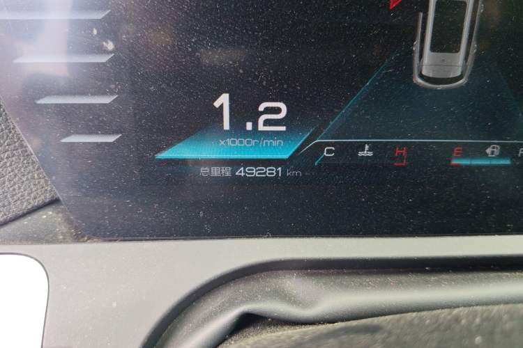 Used BYD Song Pro 2019 1.5T Automatic Luxury Model Odometer Close Up