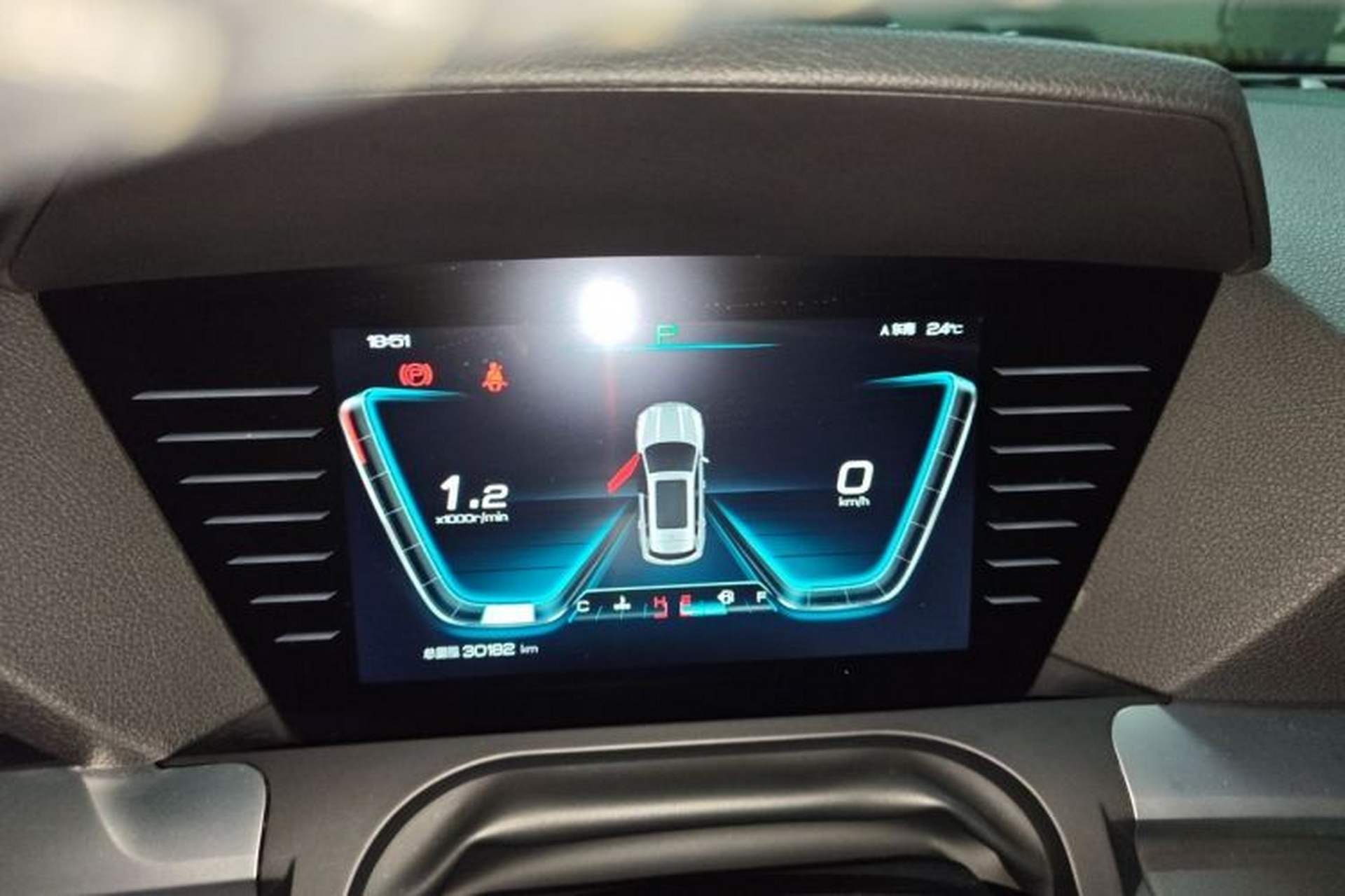 Used BYD Song Pro 2019 1.5T Automatic Luxury Model Odometer Close Up