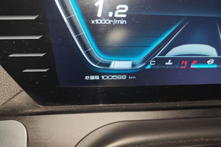 Used BYD Song Pro 2019 1.5T Automatic Luxury Model Odometer Close Up
