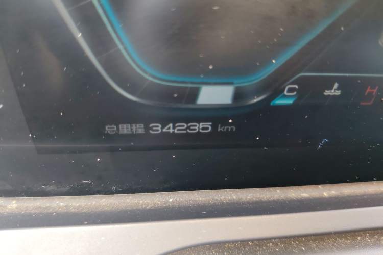 Used BYD Song Pro 2019 1.5T Automatic Luxury Model Odometer Close Up