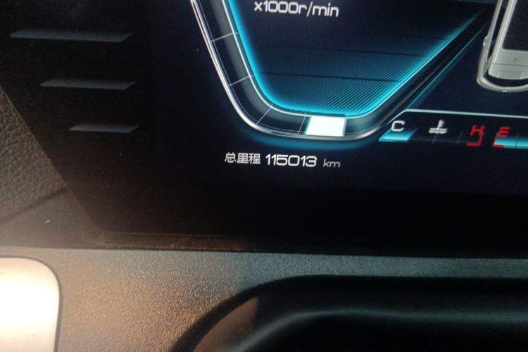 Used BYD Song Pro 2019 1.5T Automatic Luxury Model Odometer Close Up