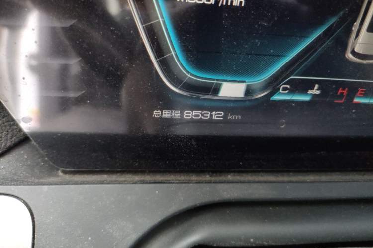 Used BYD Song Pro 2019 1.5T Automatic Elite Edition Odometer Close Up