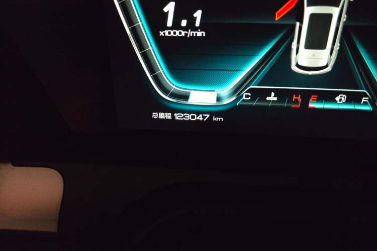 Used BYD Song Pro 2019 1.5T Automatic Luxury Model Odometer Close Up