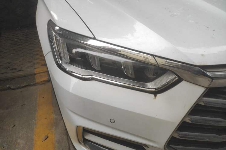 Used BYD Song Pro 2019 1.5T Automatic Luxury Model Right Front Headlight