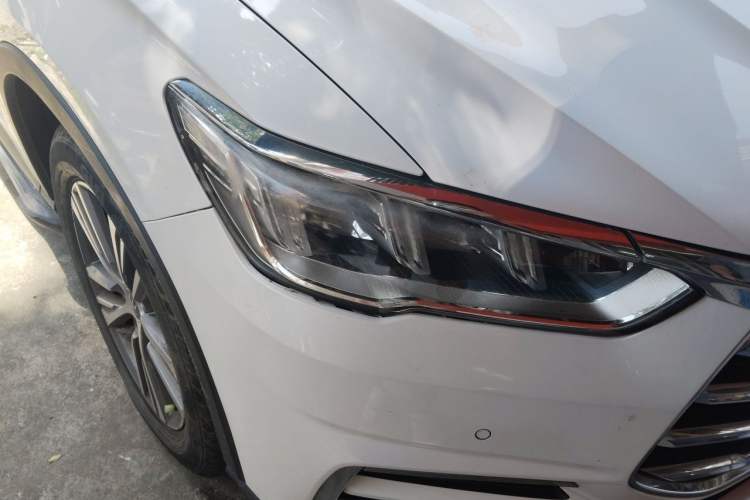 Used BYD Song Pro 2019 1.5T Automatic Luxury Model Right Front Headlight