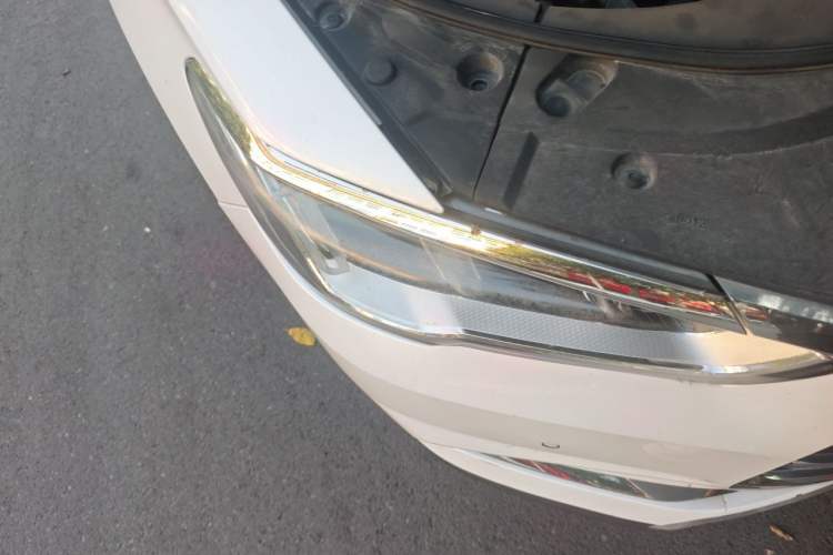 Used BYD Song Pro 2019 1.5T Automatic Prestige Model Right Front Headlight