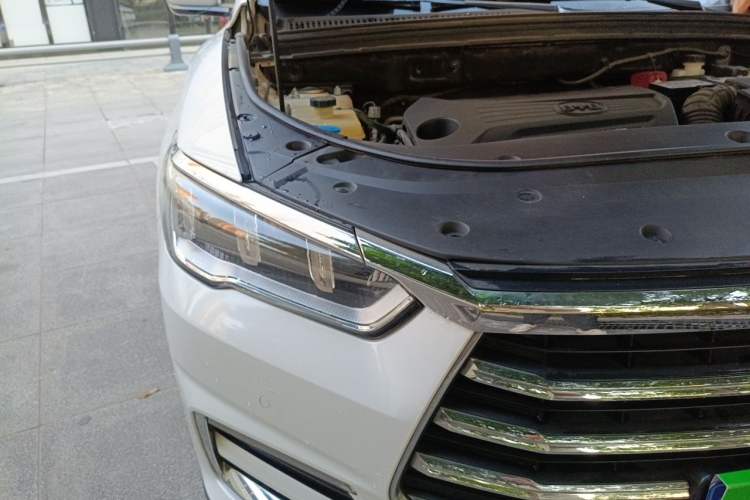 Used BYD Song Pro 2019 1.5T Automatic Luxury Model Right Front Headlight