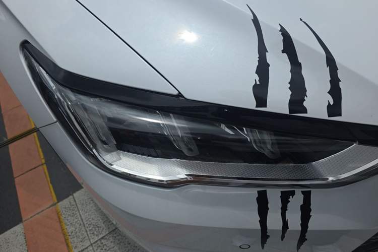 Used BYD Song Pro 2019 1.5T Automatic Luxury Model Right Front Headlight