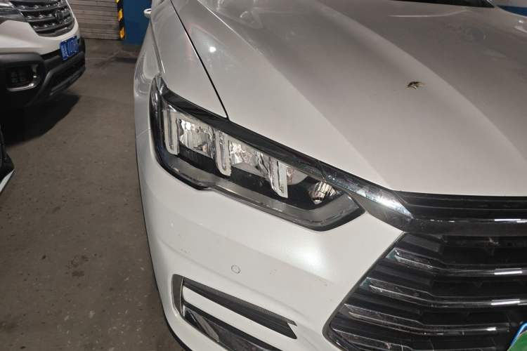 Used BYD Song Pro 2019 1.5T Automatic Luxury Model Right Front Headlight