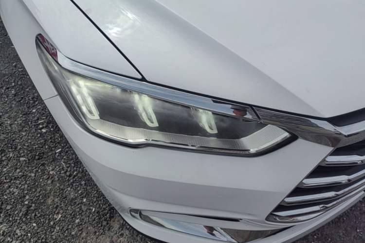 Used BYD Song Pro 2019 1.5T Automatic Elite Edition Right Front Headlight