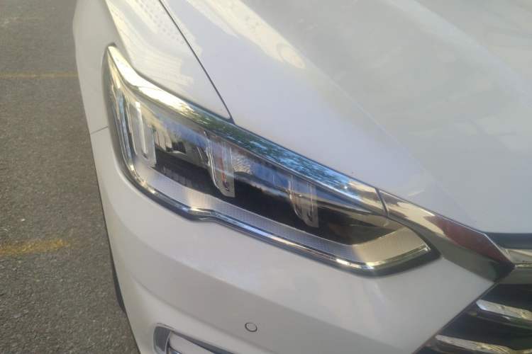 Used BYD Song Pro 2019 1.5T Automatic Prestige Model Right Front Headlight