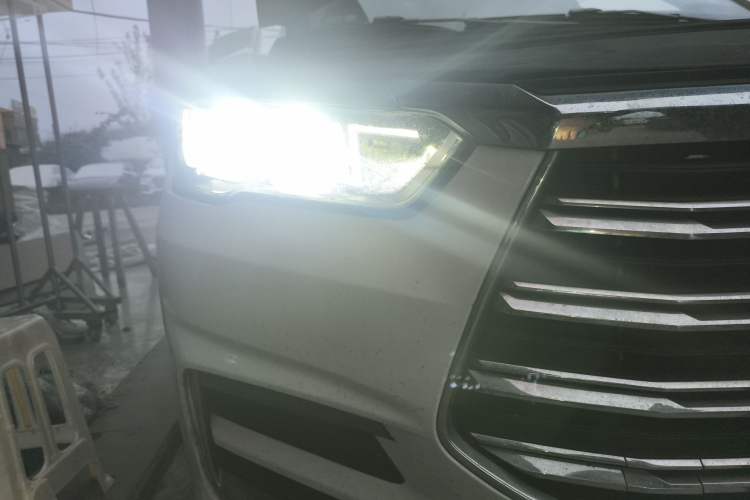 Used BYD Song Pro 2019 1.5T Automatic Elite Edition Right Front Headlight