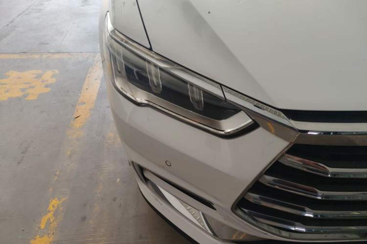 Used BYD Song Pro 2019 1.5T Automatic Luxury Model Right Front Headlight