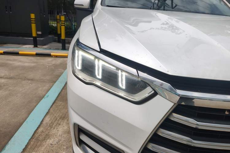 Used BYD Song Pro 2019 1.5T Automatic Elite Edition Right Front Headlight