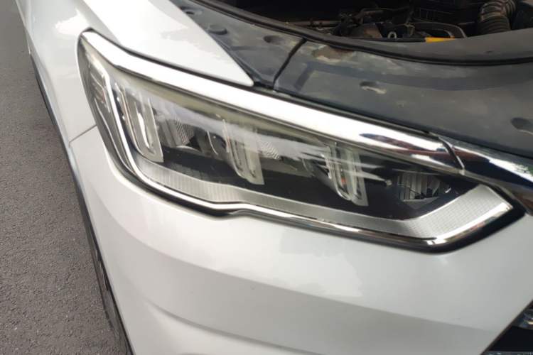 Used BYD Song Pro 2019 1.5T Automatic Elite Edition Right Front Headlight