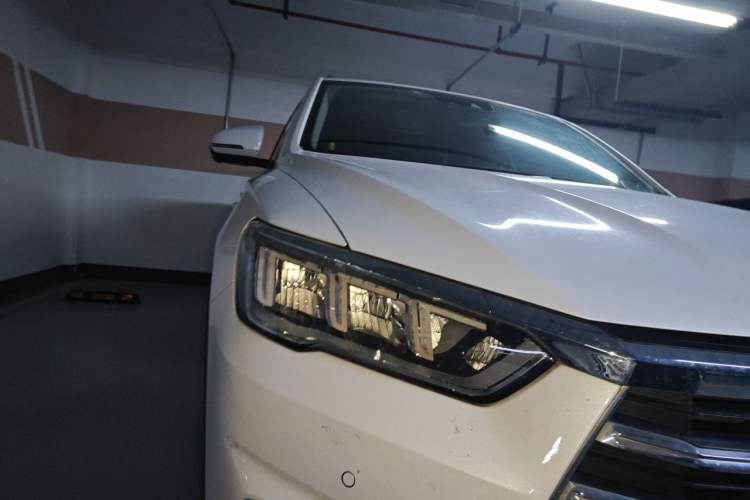Used BYD Song Pro 2019 1.5T Automatic Luxury Model Right Front Headlight