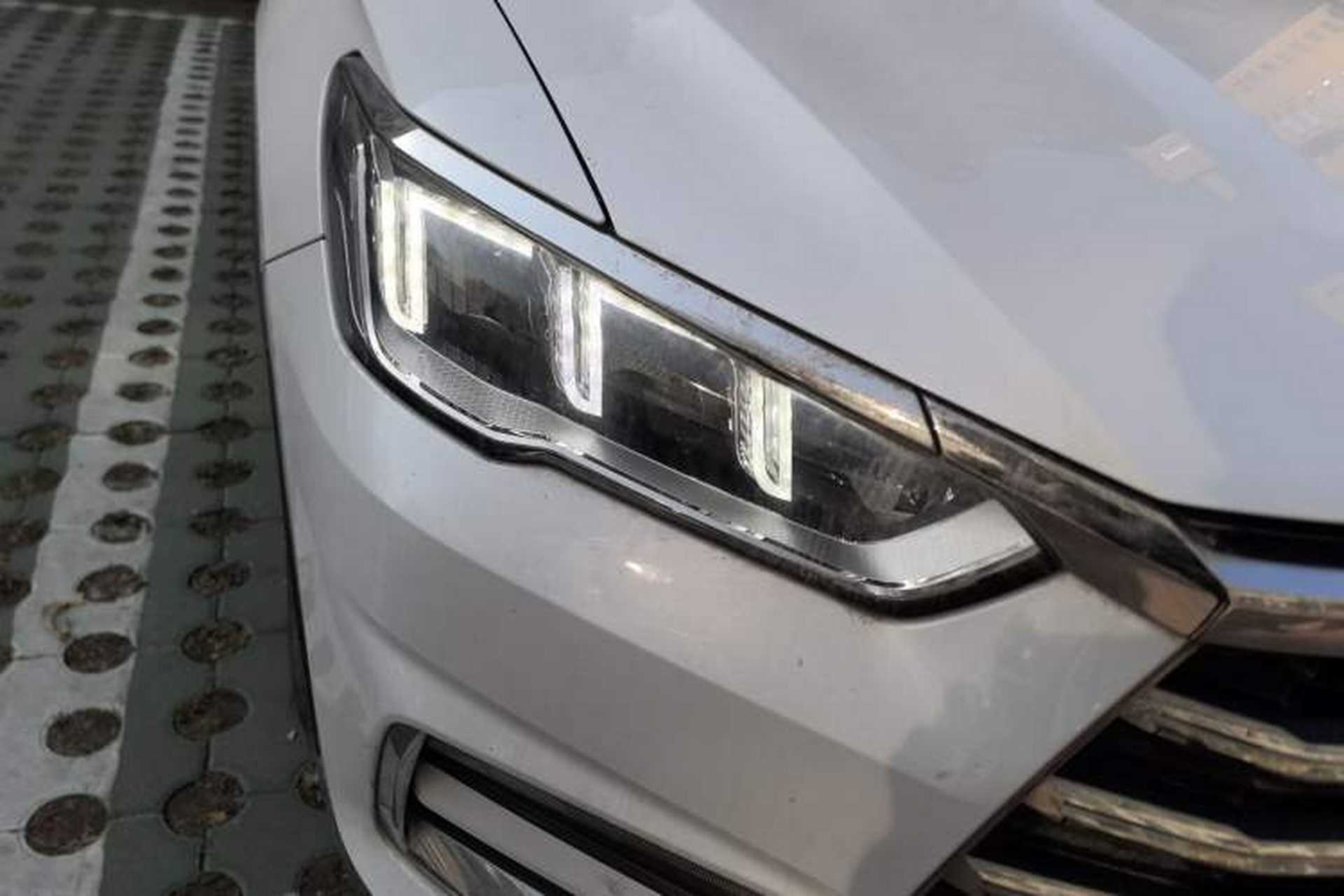 Used BYD Song Pro 2019 1.5T Automatic Luxury Model Right Front Headlight