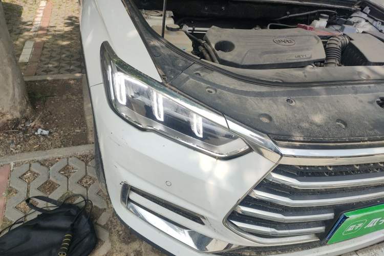 Used BYD Song Pro 2019 1.5T Automatic Luxury Model Right Front Headlight