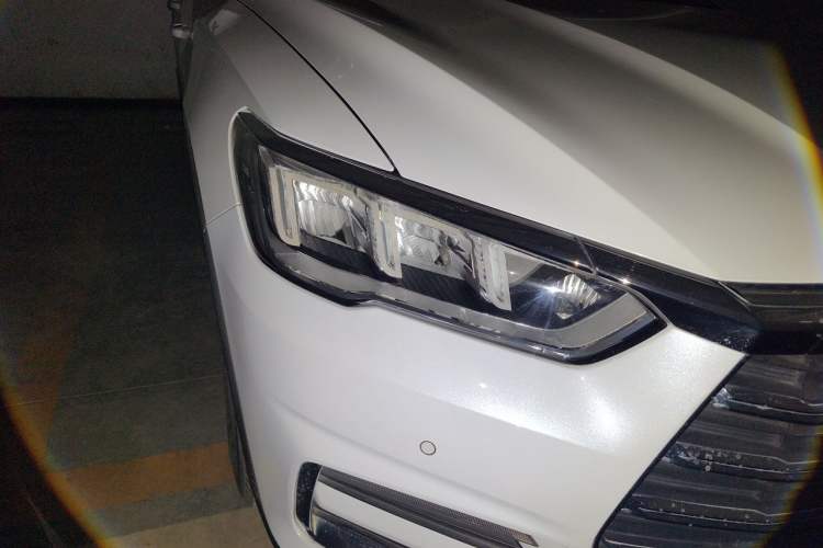 Used BYD Song Pro 2019 1.5T Automatic Luxury Model Right Front Headlight